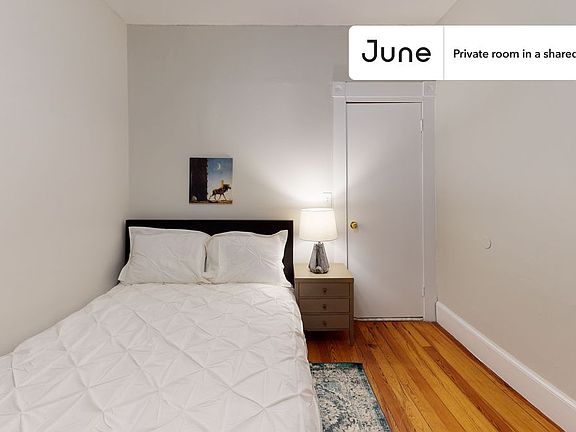 2nd image of 29 Craigie St #C