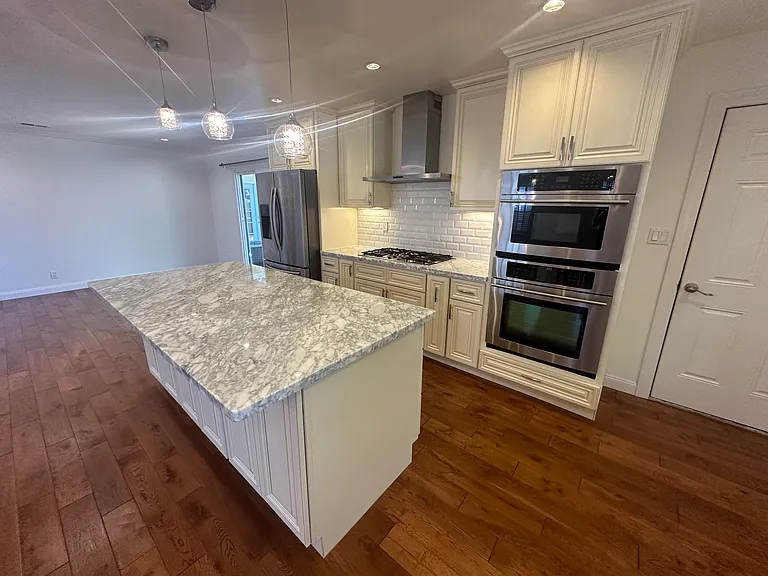 2543 Plumleigh Dr — Photo 8
