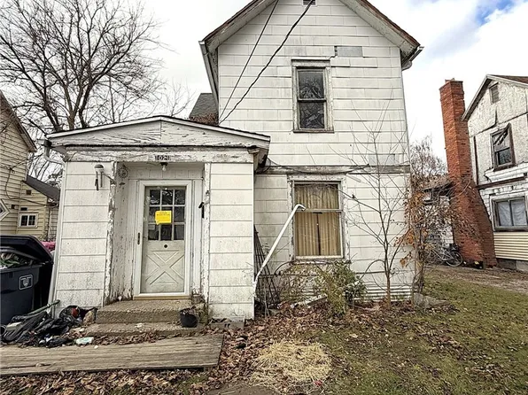 1021 N McDonel St, Lima, OH 45801