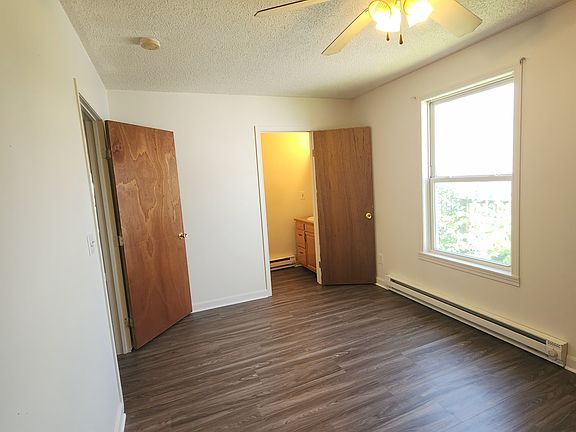 4th image of 14 Forry St