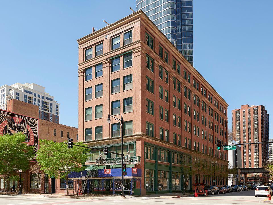 1st image of 900 S Wabash Ave APT 604