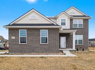 24731 Arbor Ct, Macomb, MI 48042