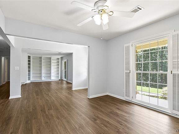 5th image of 2600 Berkley Hills Dr