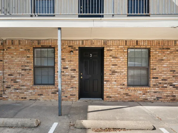 1108 N Elm St #3, Denton, TX 76201