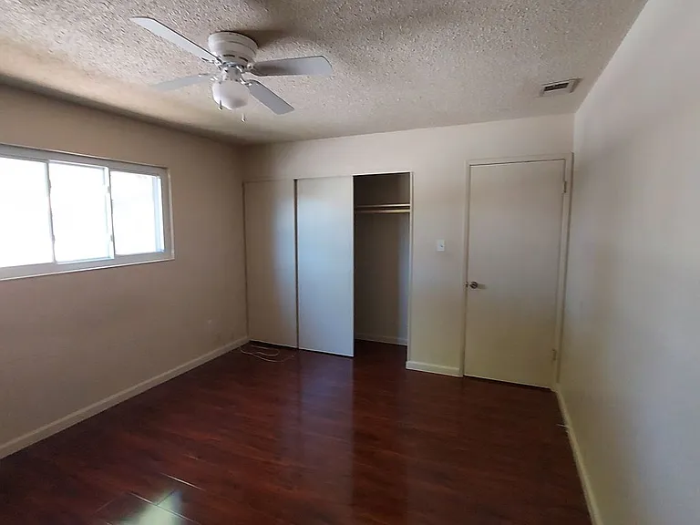 8883 Salmon Falls Dr #E — Photo 16