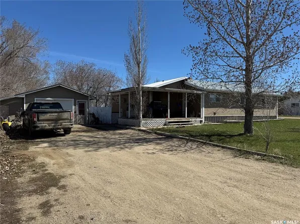 381 2nd STREET, Disley, SK S0G 0H0