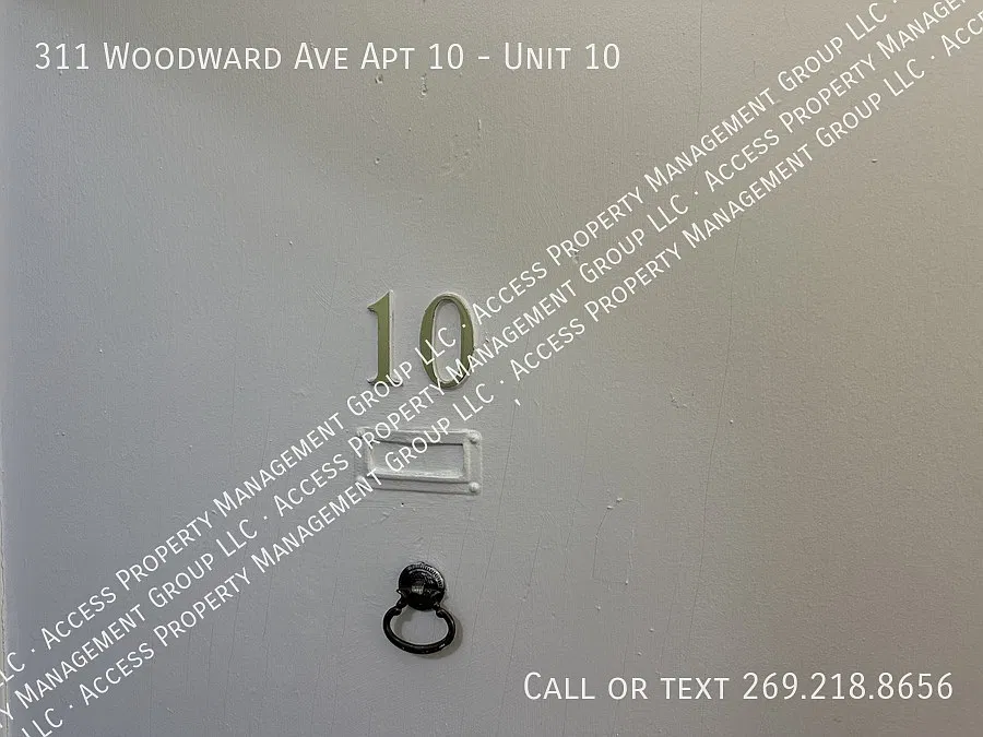 311 Woodward Ave — Photo 1