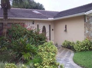8895 NW 2nd St, Coral Springs, FL 33071