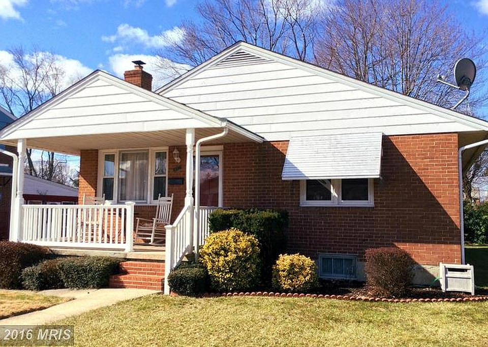2nd image of 8208 Laurel Dr