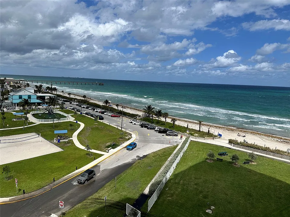6051 N Ocean Dr #704