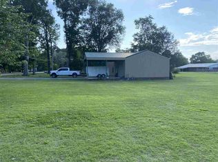 172 W 5th St, Parsons, TN 38363