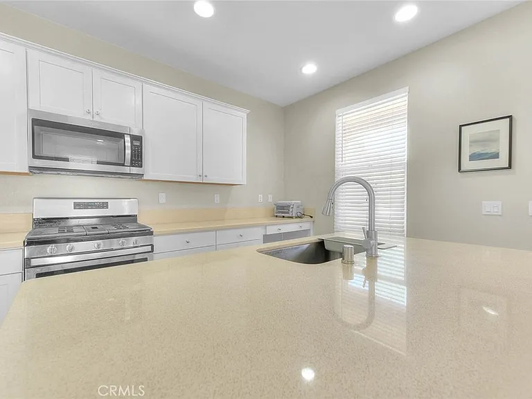 8836 Banyan — Photo 16