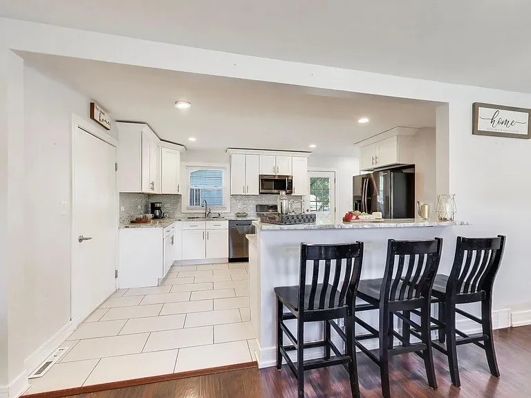 25378 W Park Ct — Photo 8