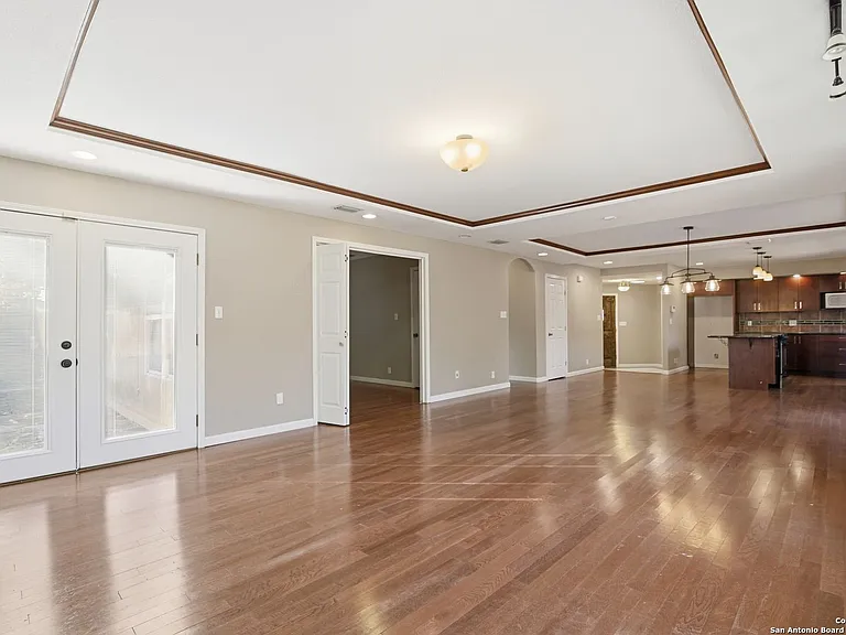 415 Calumet Pl — Photo 13