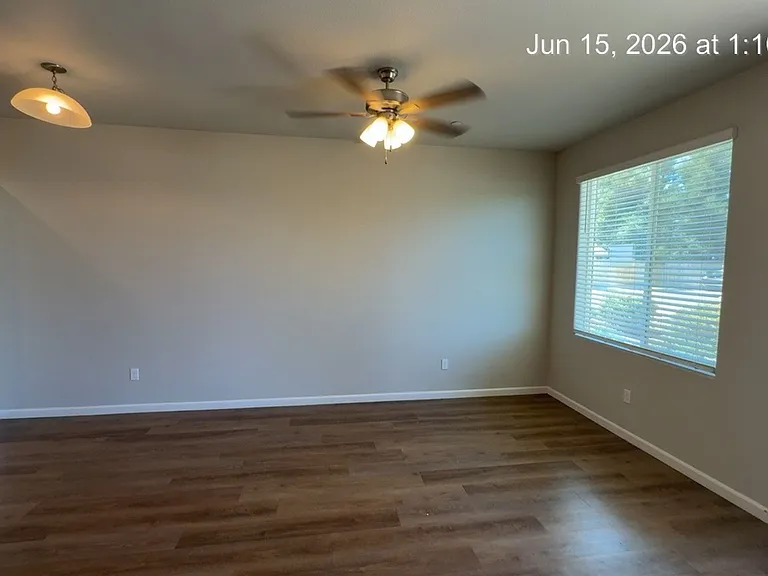 505 S Summit St #101-104 — Photo 4