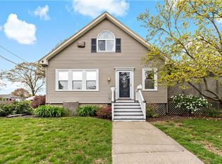 7 Etta St, Warwick, RI 02889