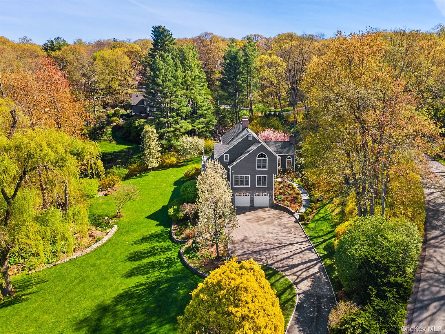 21 Hemlock Hills, Chappaqua, NY 10514 | Zillow