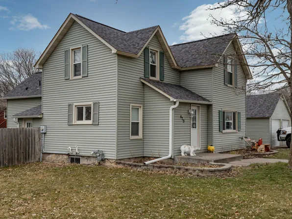 479 E 13th St, Saint Charles, MN 55972