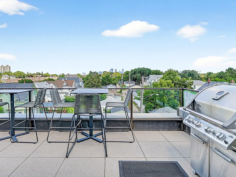 Gather with friends and savor rooftop views while grilling, dining, and relaxing in our inviting outdoor lounge.