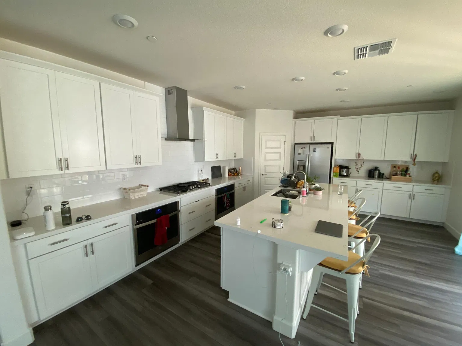 3 bed, 2307 sqft, $1,000 — Photo 3