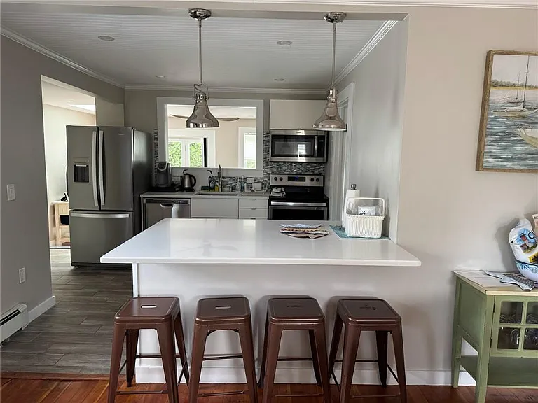 53 Center Ave — Photo 9