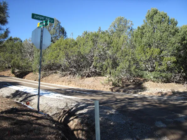 4 Juniper Ct, Cedar Crest, NM 87008