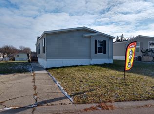 628 Fleddermouse, Novi, MI 48374