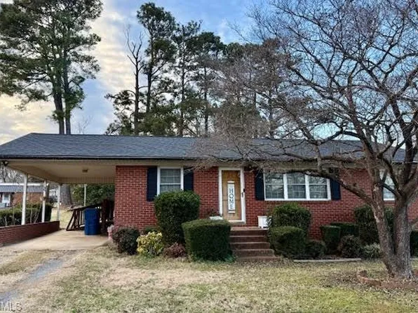 159 Elizabeth St, Ramseur, NC 27316