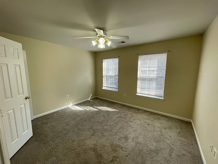 15518 Toddsbury Ln — Photo 11