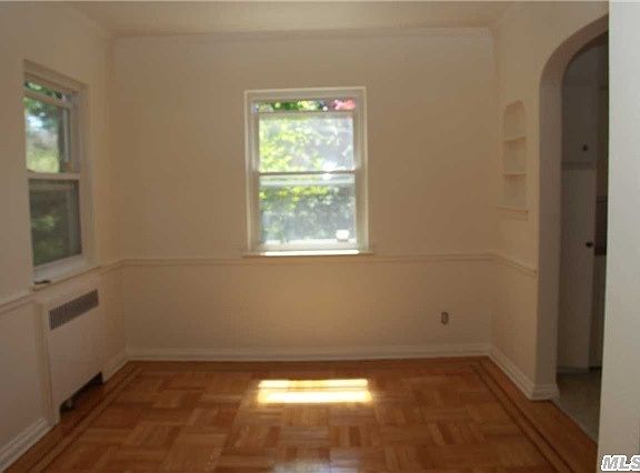 4th image of 6406 Asquith Cres