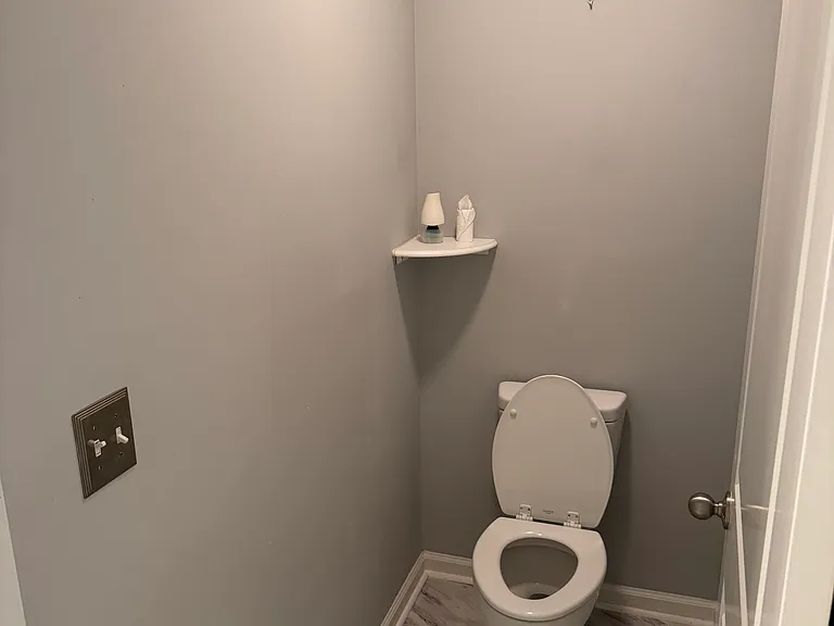 1232 Midtown Village Dr — Photo 9