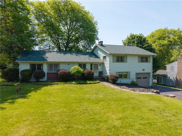 64 Park Ave, Dansville, NY 14437