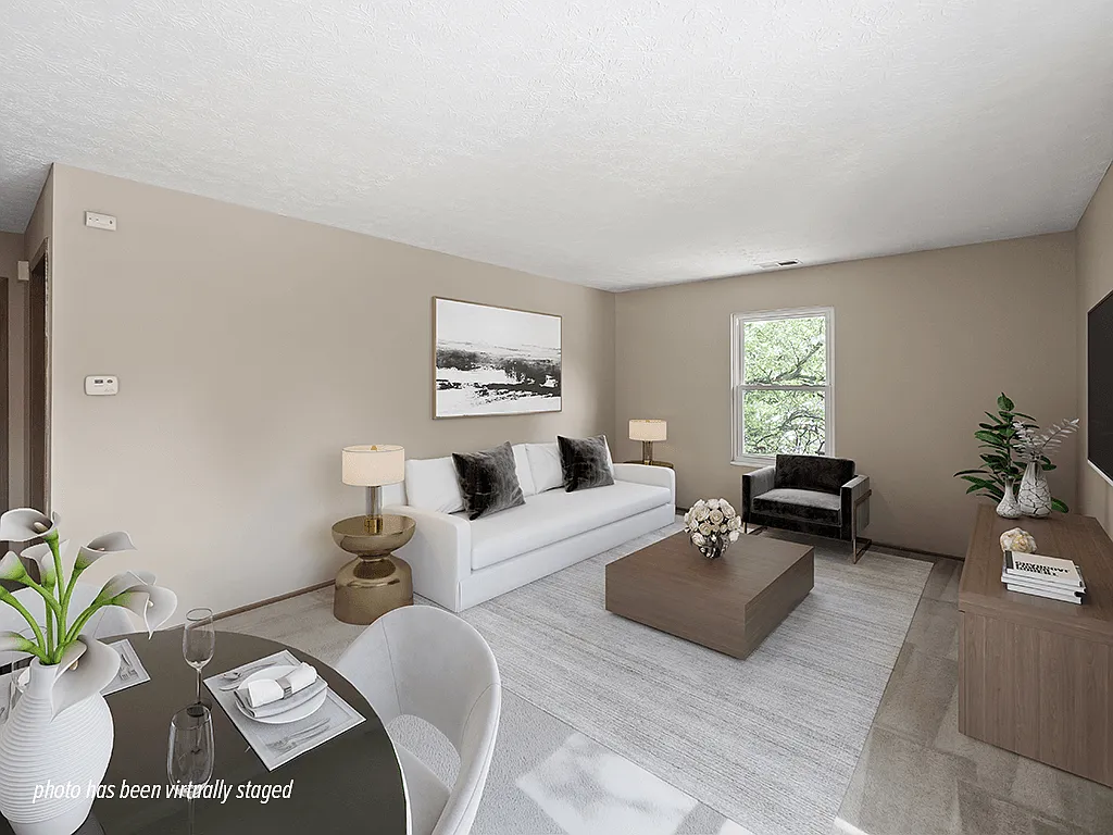 McMillen Woods Apartments — Photo 2