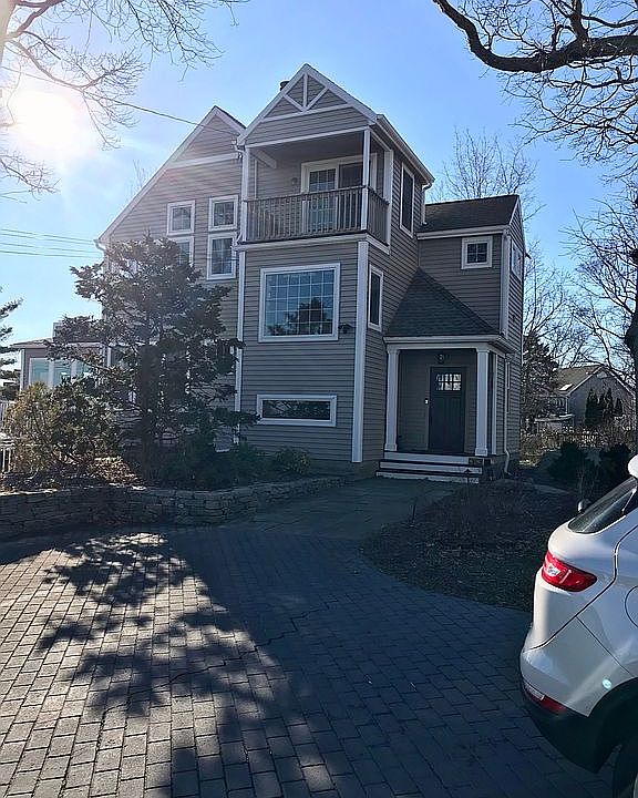 2nd image of 33 Brocketts Point Rd