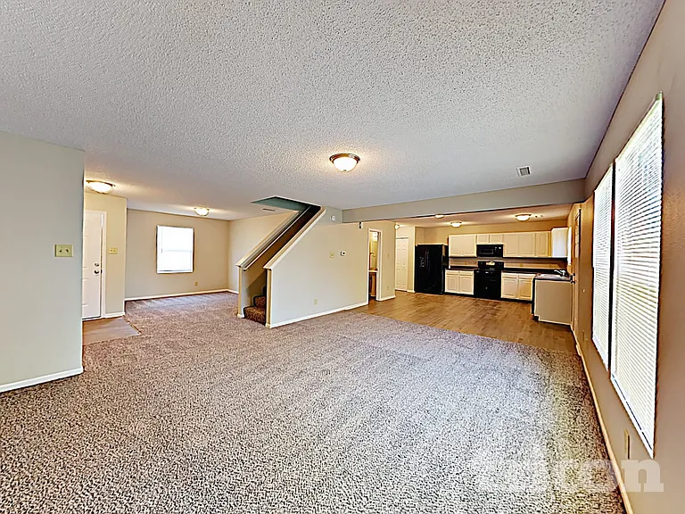 8312 Centenary Dr — Photo 2