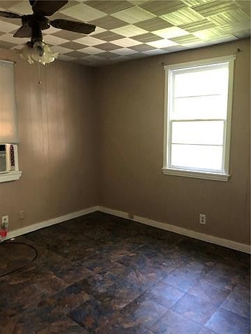 1st image of 2116 Claire Ave