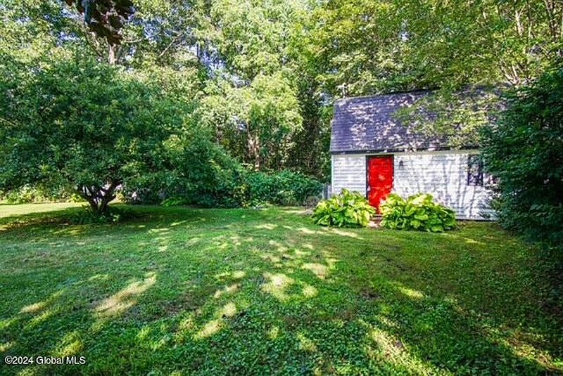 3rd image of 1433 Midline Road