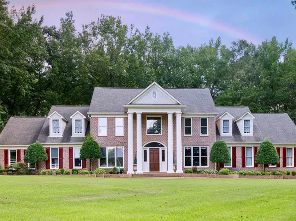 10555 Sparkle Creek Cv, Eads, TN 38028