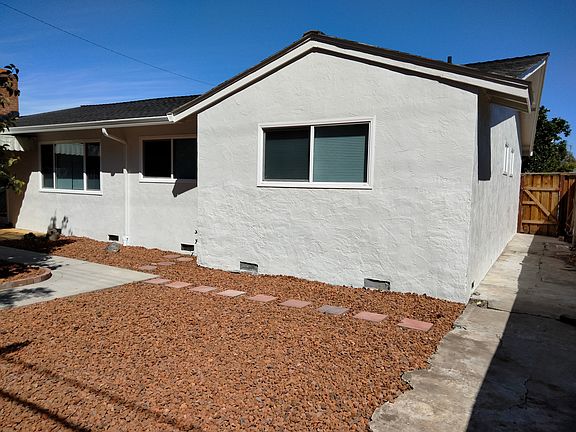 3rd image of 1028 Durness Pl