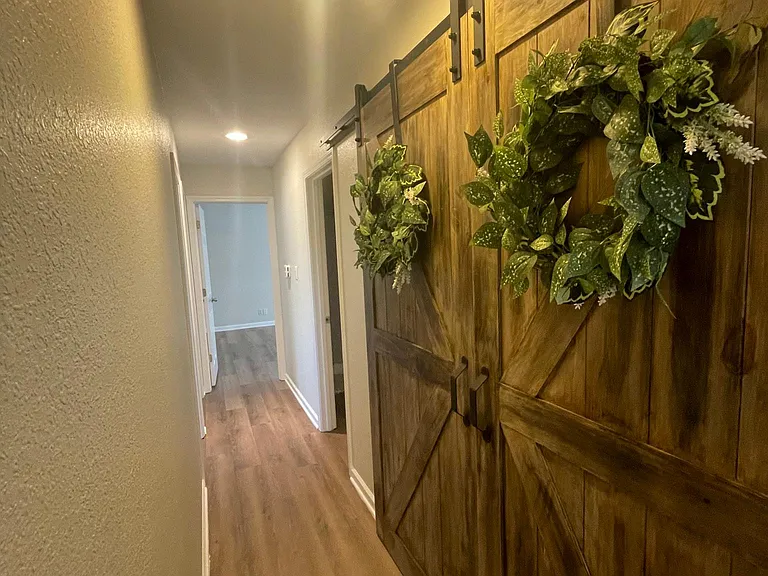 56 Iris Dr — Photo 9