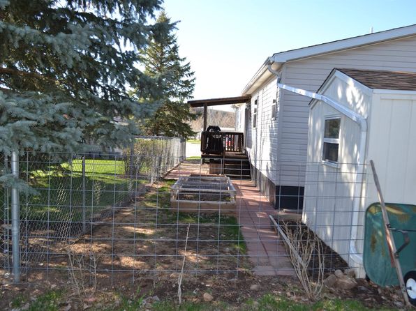 1012 Roughlock Ln, Spearfish, SD 57783