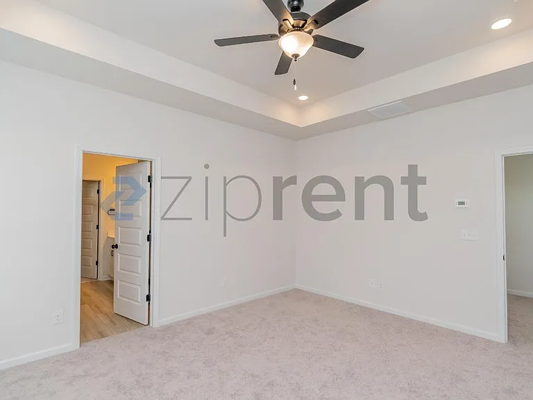 11056 Valmont Ln — Photo 17