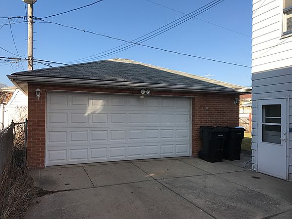 2nd image of 8312 W Summerdale Ave