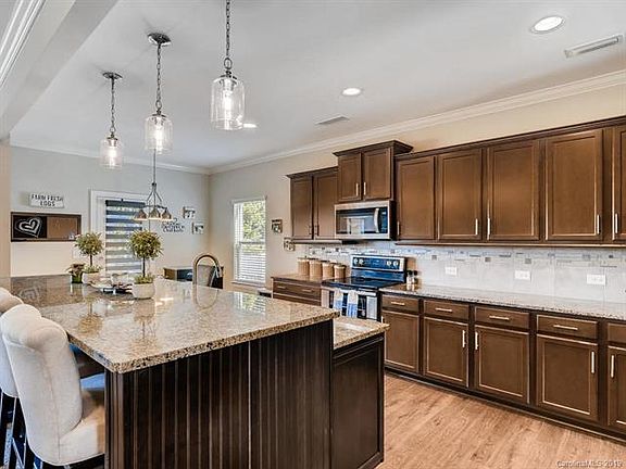 4th image of 249 Fesperman Cir