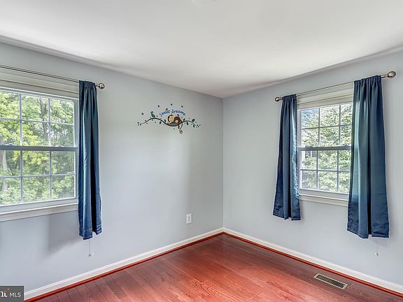5th image of 1866 Aberdeen Cir #61
