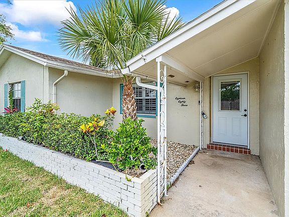 4th image of 1883 Sandbar Dr