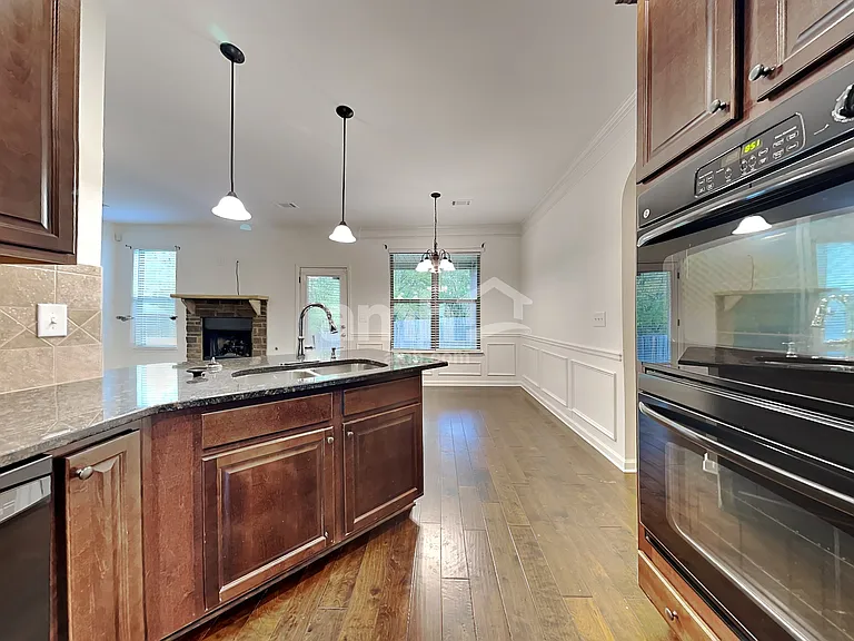 272 Oak Branch Dr — Photo 3