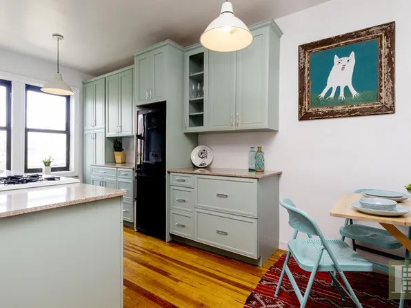 504 Grand Street image 1 of 8