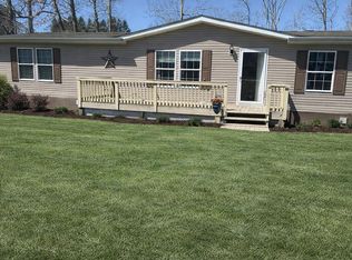 120 Oak Creek Rd, Ghent, WV 25843