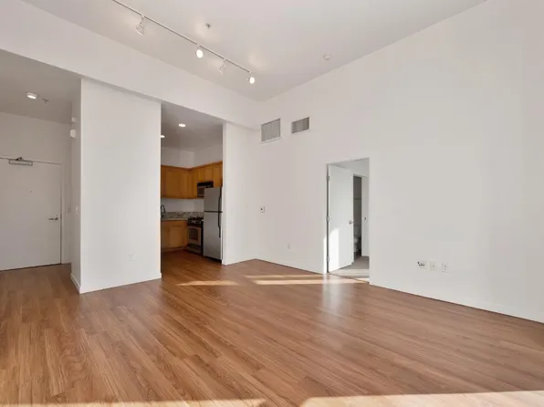 1020 12th St, Sacramento, CA